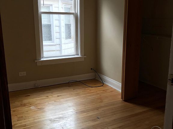 4th image of 5144 W Montrose Ave #2