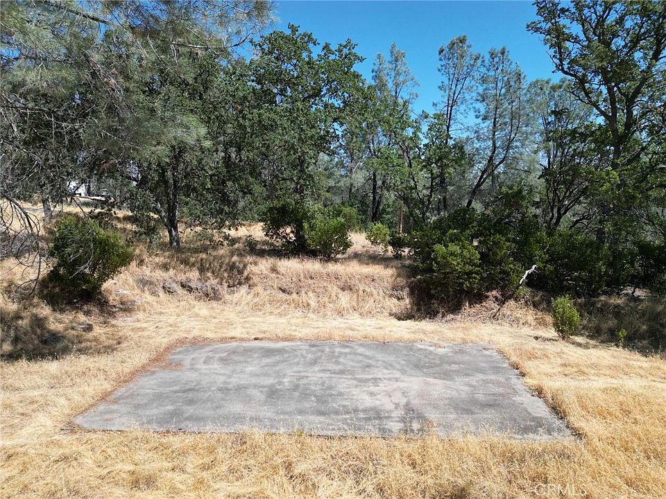 1st image of 16275 Oakridge Rd