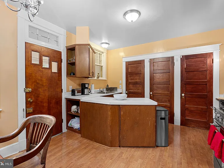 1501 Crittenden St NW — Photo 17