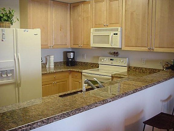 4th image of 80 Surfview Dr APT 417
