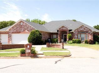 801 Walnut Ct, Blanchard, OK 73010