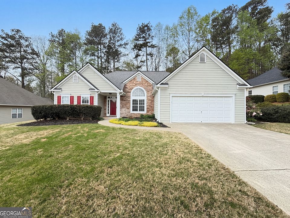 1st image of 135 Clifford Ct