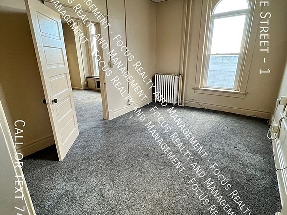 4th image of 15 E Vine St #1