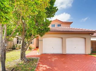 16284 SW 82nd St, Miami, FL 33193