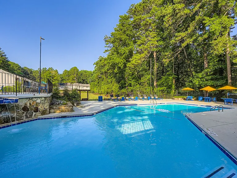 Arbors at East Cobb — Photo 22