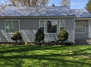 823 Crestmont Ave, Idaho Falls, ID 83402