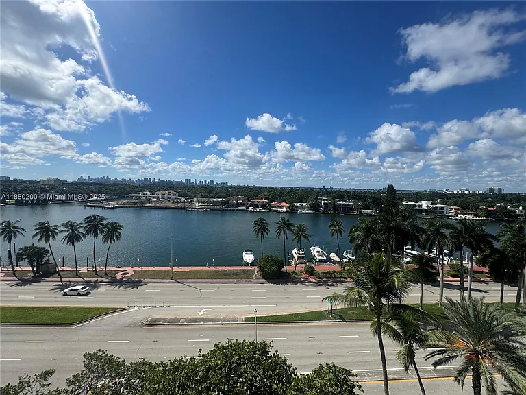 5151 Collins Ave #923 — Photo 19