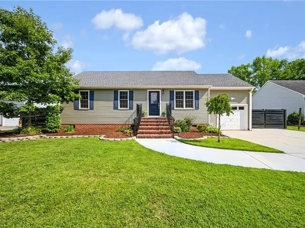 945 Aberdeen Ln, Chesapeake, VA 23322