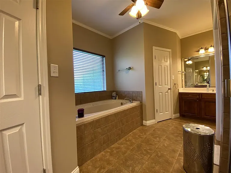 5201 High Dr — Photo 14