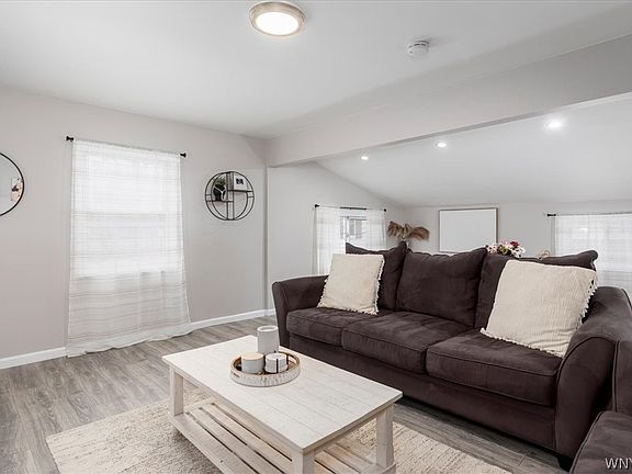 4th image of 2162 Stony Point Rd