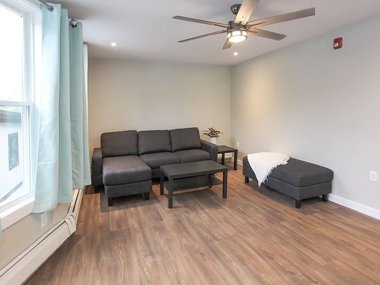 522 Stewart Ave — Photo 200