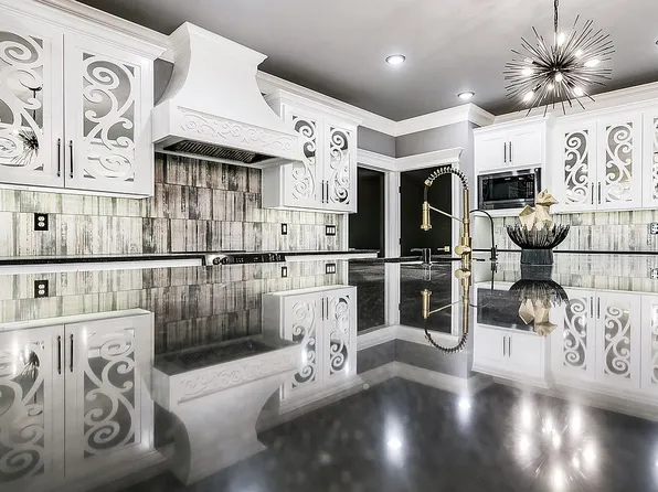 5201 Riviera Ln, San Angelo, TX 76904