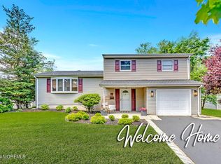 1 Jupiter St, Middletown, NJ 07748