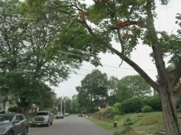 37 Grant Ave, Amsterdam, NY 12010