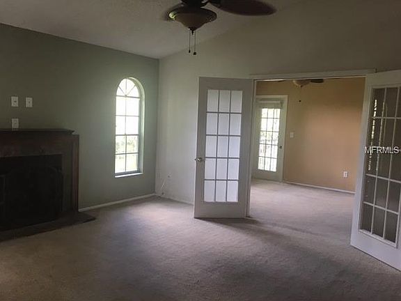 5th image of 6001 Laketree Ln APT D