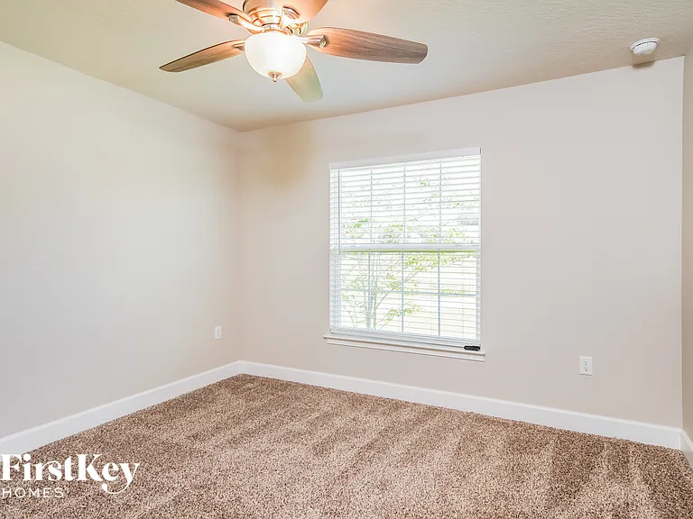 602 Bradley Way — Photo 11