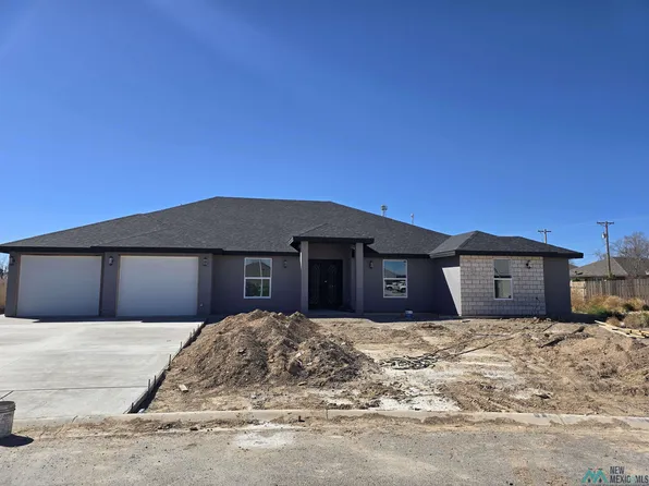 1240 Bella Vita Dr, Roswell, NM 88201