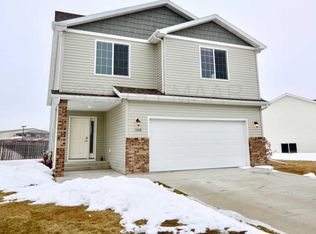 1448 41st Ave S, Moorhead, MN 56560