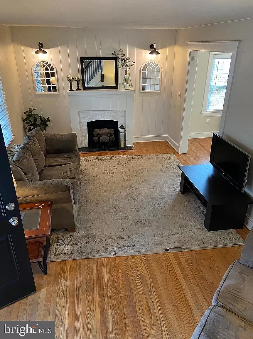 3 bed, 1756 sqft, $1,999 — Photo 4