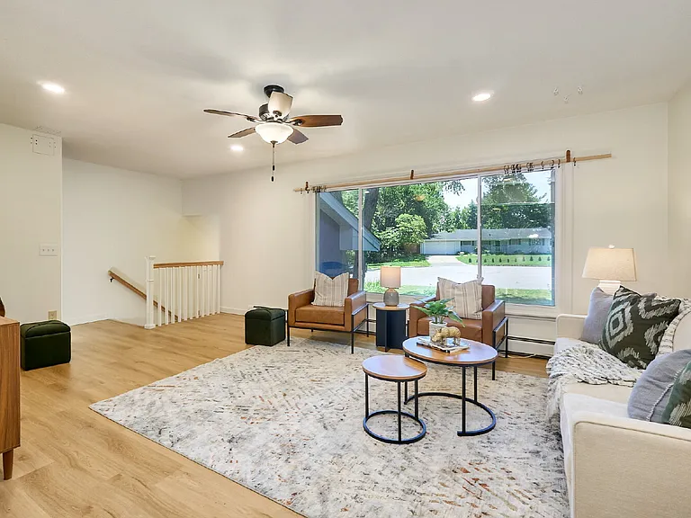 565 Transit Ave — Photo 16
