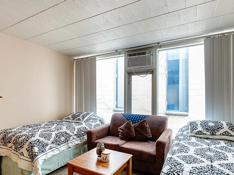 307 THOMPSON FURNISHED STUDIO APARTMENTS — Photo 3