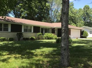 54540 Orchard Ln, Paw Paw, MI 49079