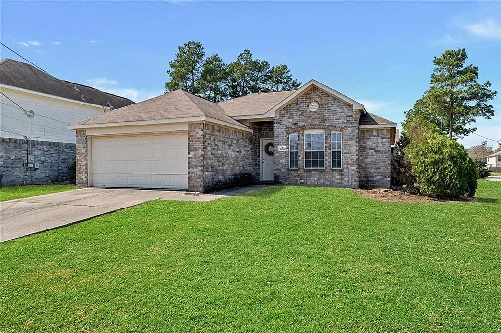 3 bed, 2.0 bath, 1236 sqft, $1,875 — Photo 2