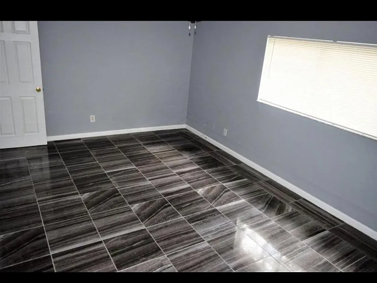 2430 Joe Ave S — Photo 12