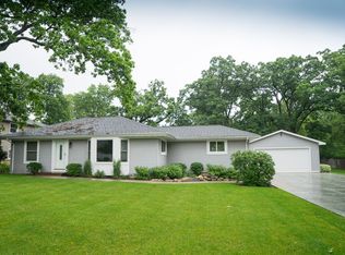 17874 W Greentree Rd, Grayslake, IL 60030