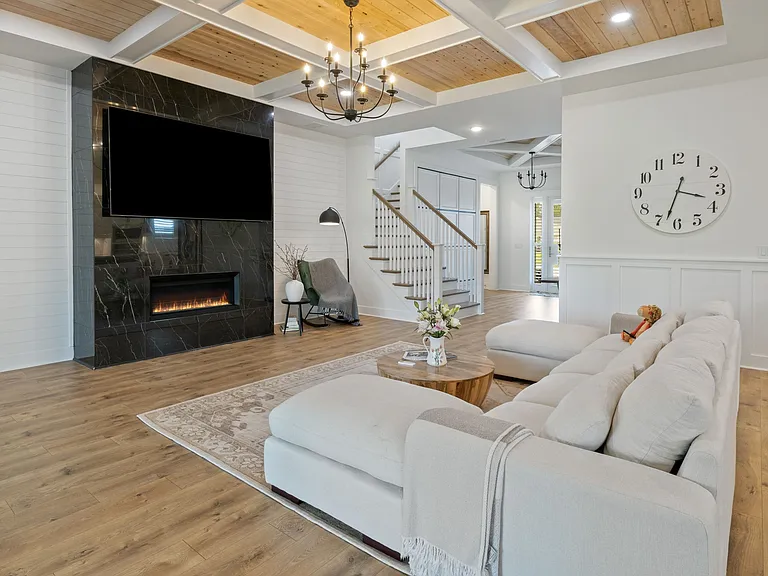 298 W Lafayette Rd — Photo 12