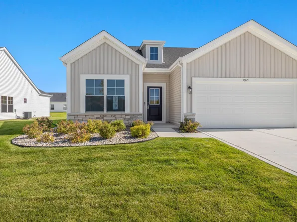 10421 Iowa St, Crown Point, IN 46307