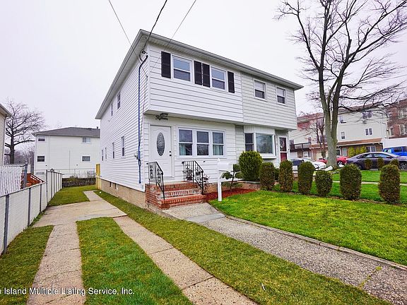 3rd image of 15 Oakdale St