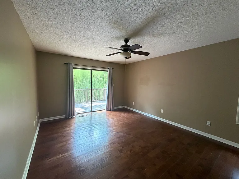 332 Quail Holw — Photo 9