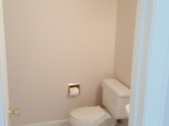 1/2 bathroom
