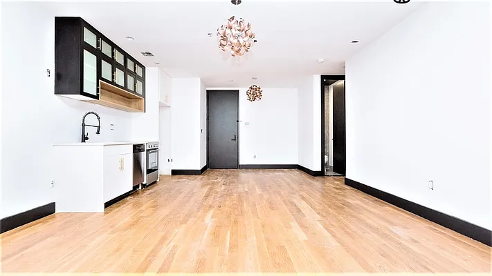 Rented by Nooklyn NYC LLC | media 11