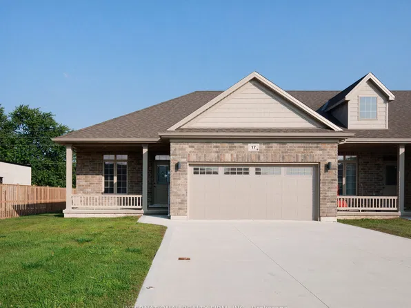 17 McIntosh Ave, Chatham Kent, ON N7M 6M1