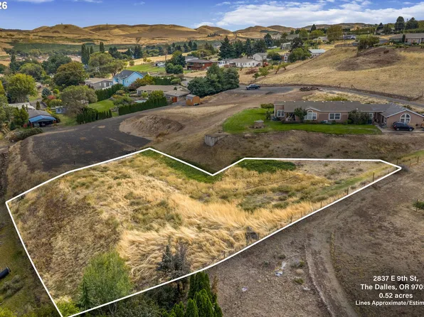 2837 E 9th St, The Dalles, OR 97058
