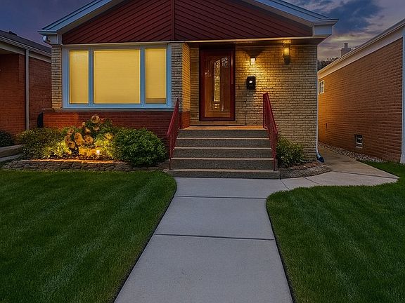 2nd image of 5148 S Nordica Ave