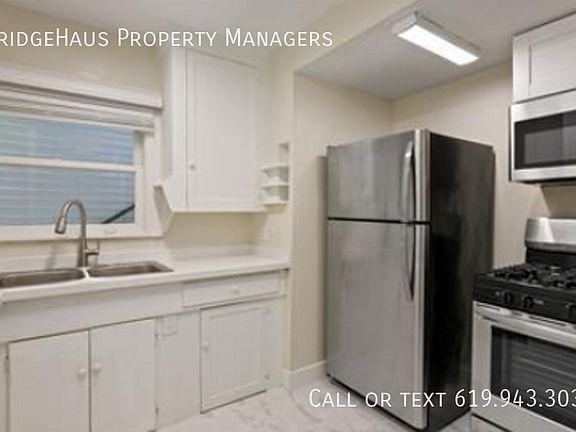 4th image of 3069 Grape St #B