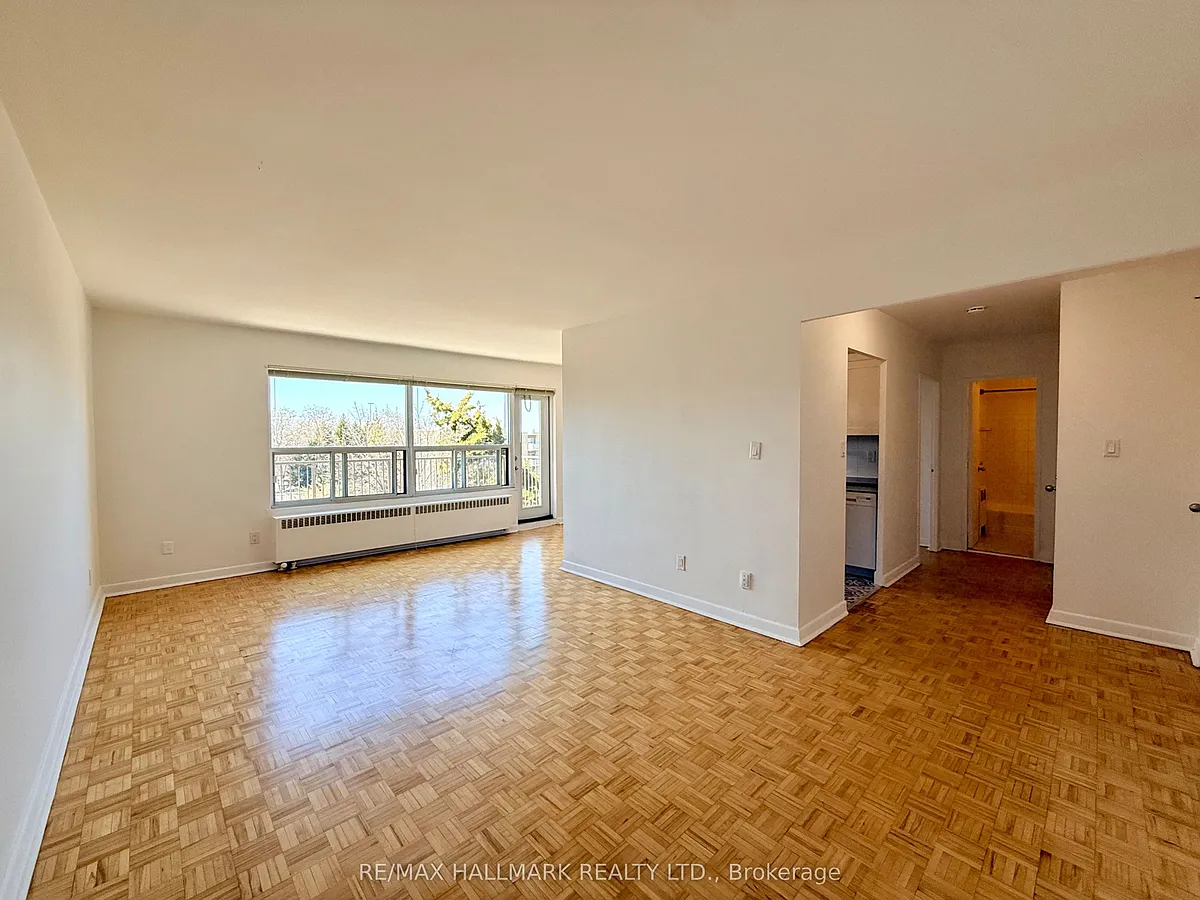 Building Photo - 28 Upper Canada Dr #403