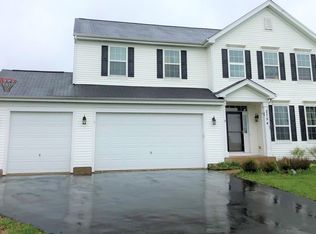 2754 Alan Dale Ln, Yorkville, IL