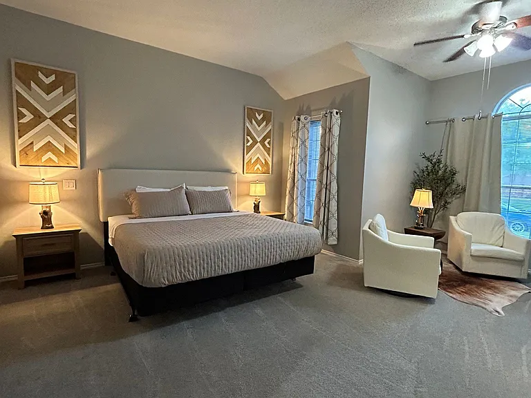 10809 Paisano Dr — Photo 3