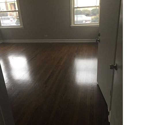 2nd image of 7138 S Francisco Ave #2