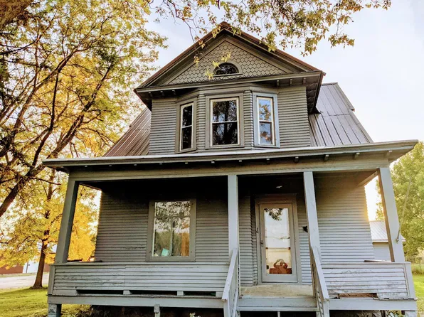 201 5th St N, Grove City, MN 56243