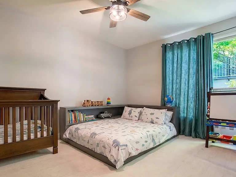 1430 S Beverly Glen Blvd #303 — Photo 14