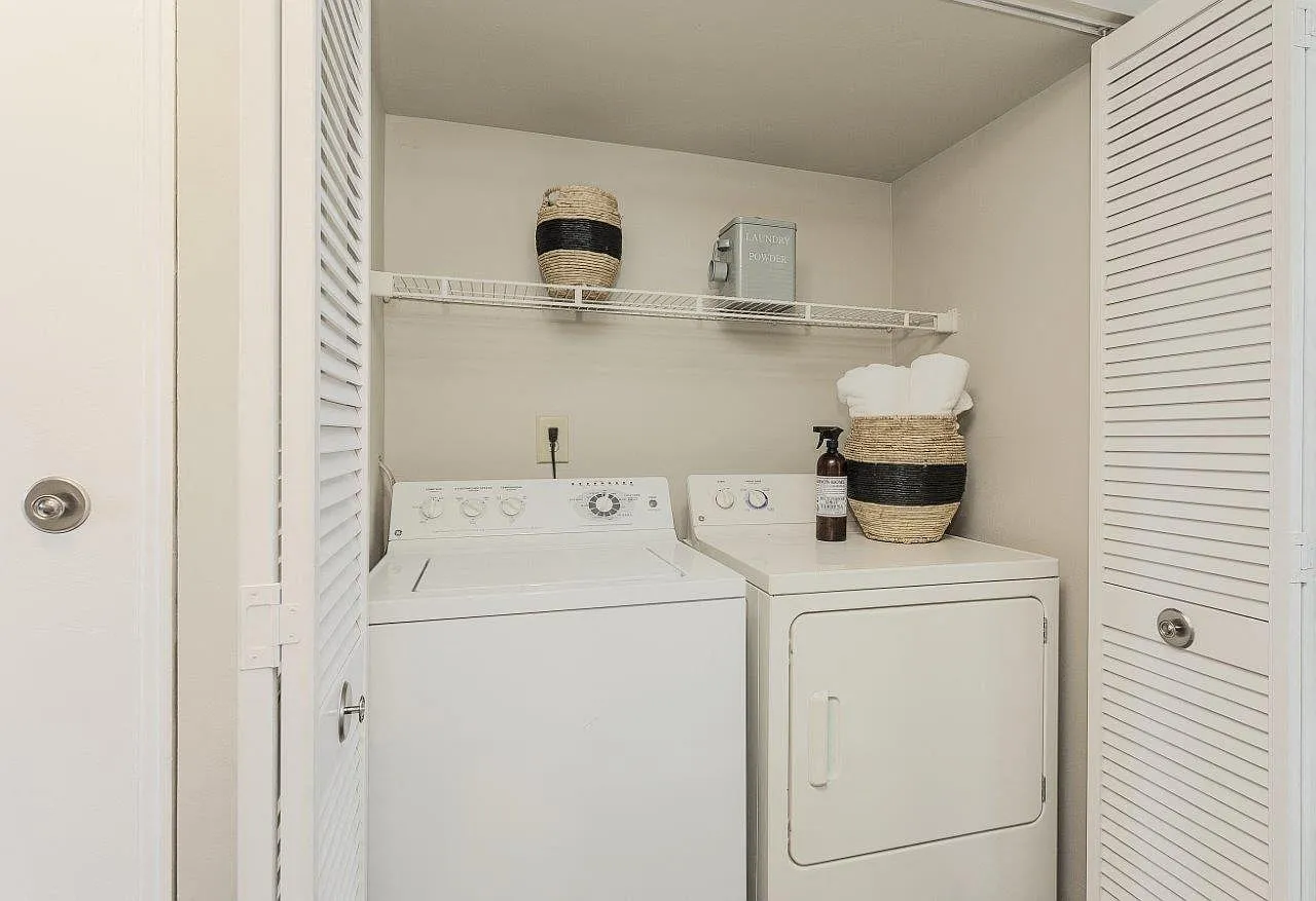 Woodbrook Apartment Homes — Photo 4