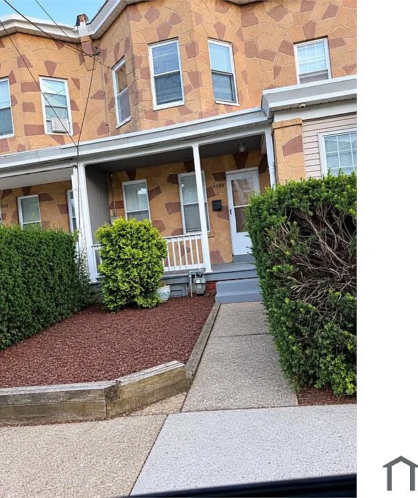 3006 Washington Street — Photo 2