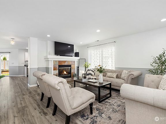 4th image of 9415 187th St E