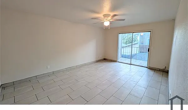 2535 Antoine Ct — Photo 7