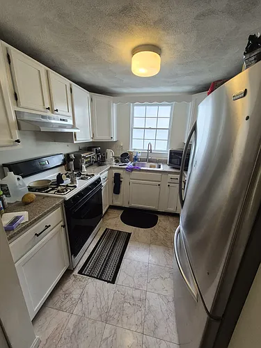48 Ash Ave #A Photo 1 48 Ash Ave #A Photo 1